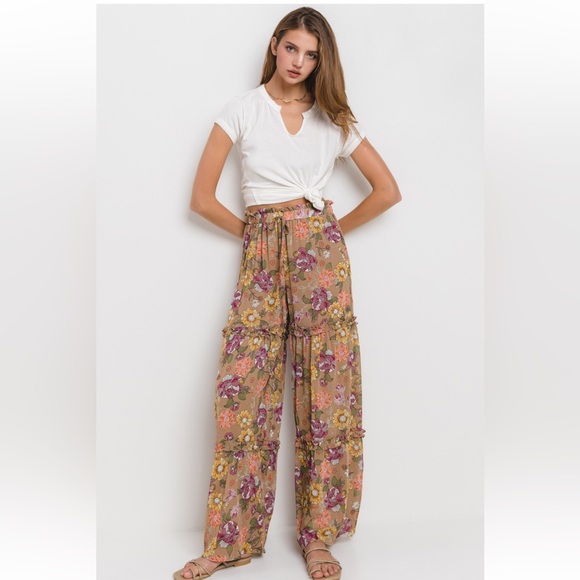 29 Boho Floral Print Ruffled Tiered Pants - Picture 2 of 7